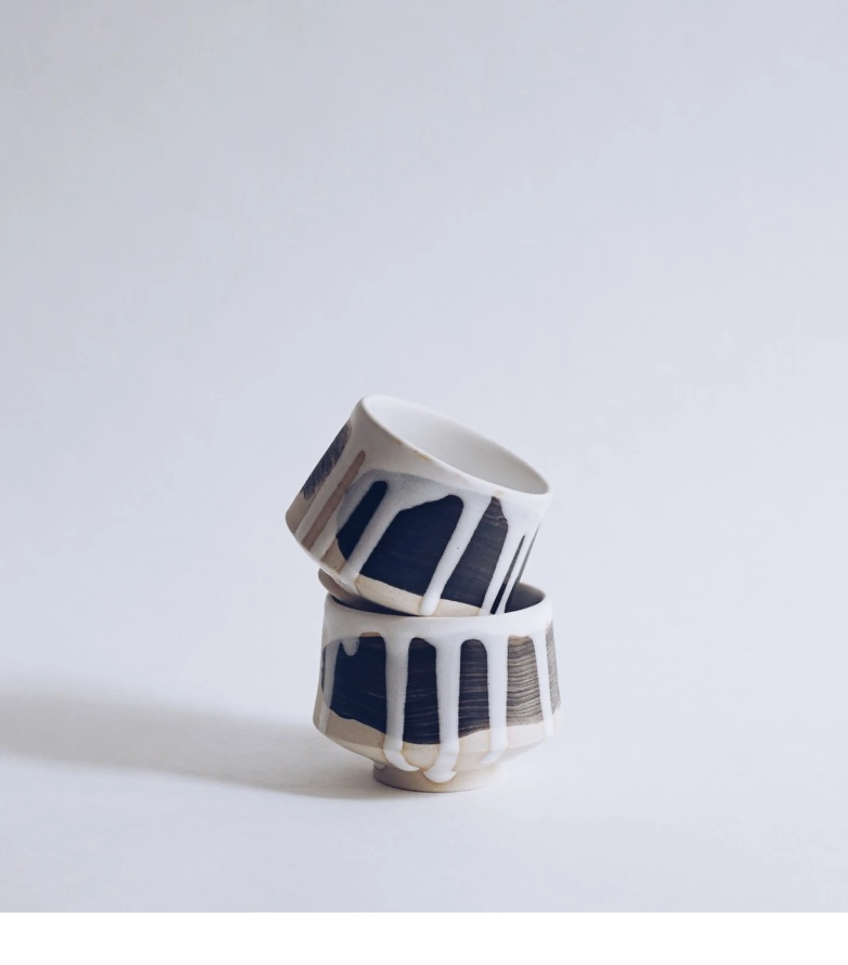 Handcrafted Stoneware Brushmark Sake Cup (S)